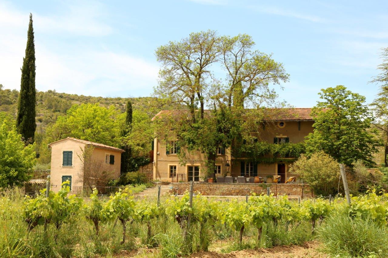 Bastide des Aspras en plein coeur du vignoble à Correns, 1er village bio de France